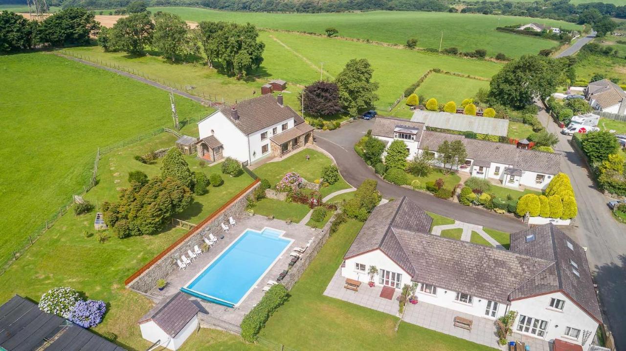 Trenewydd Farm Holiday Cottages Cardigan Buitenkant foto