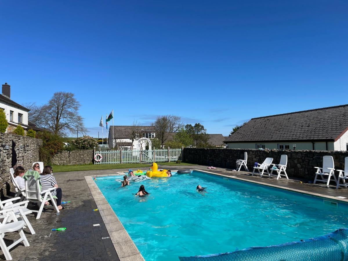 Trenewydd Farm Holiday Cottages Cardigan Buitenkant foto